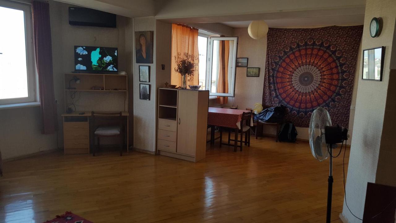 Good Apartment Tbilisi Esterno foto